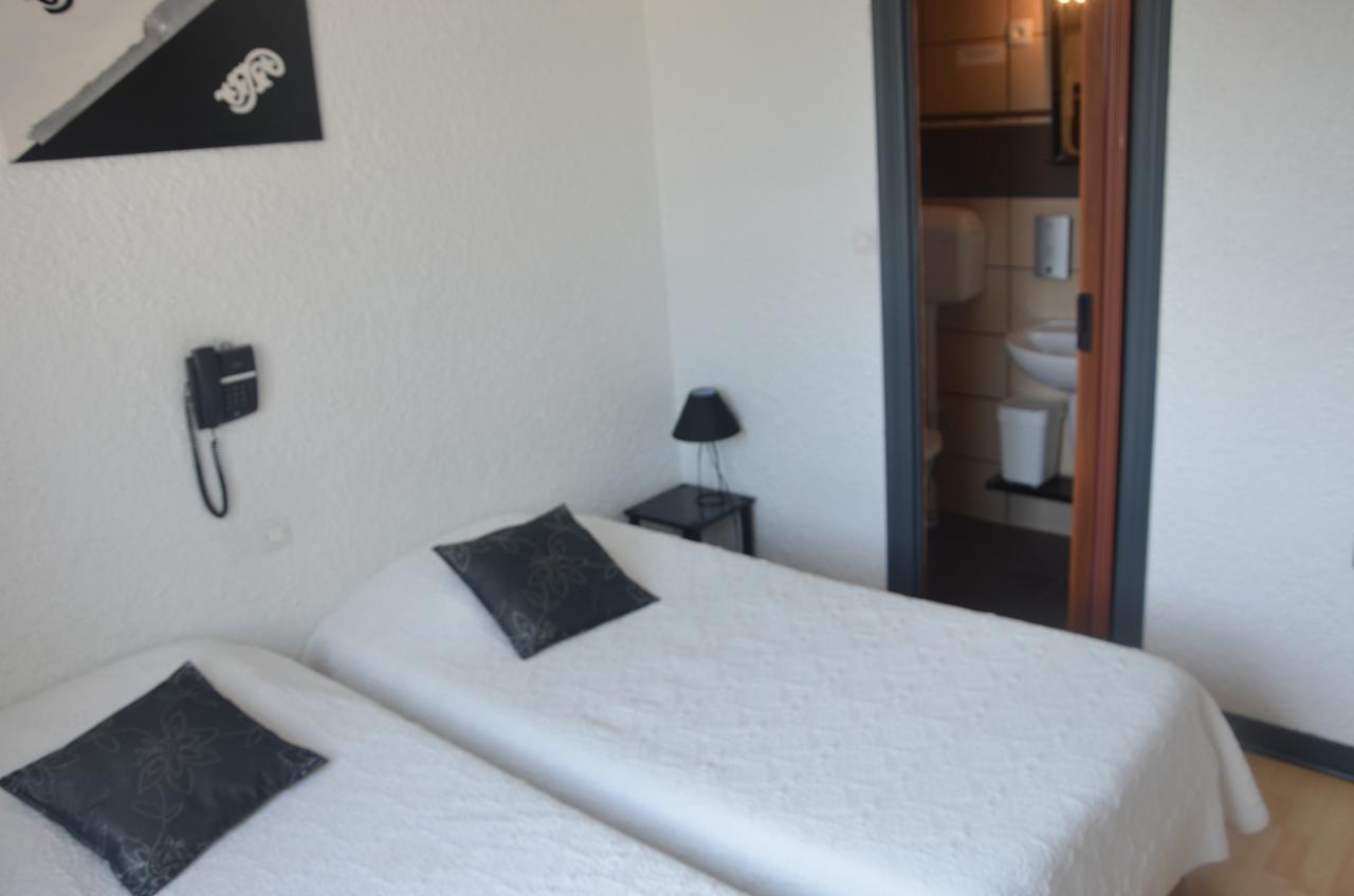 Hotel Le Week-End Plouider Exterior photo